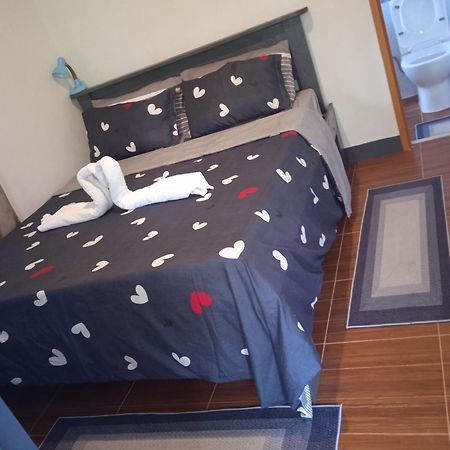 Bed and Breakfast Sarah'S Garden Bnb & Spa Clarin  Экстерьер фото