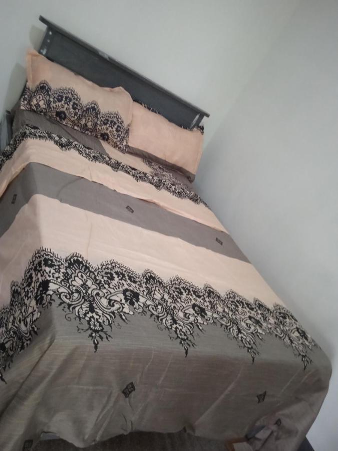 Bed and Breakfast Sarah'S Garden Bnb & Spa Clarin  Экстерьер фото