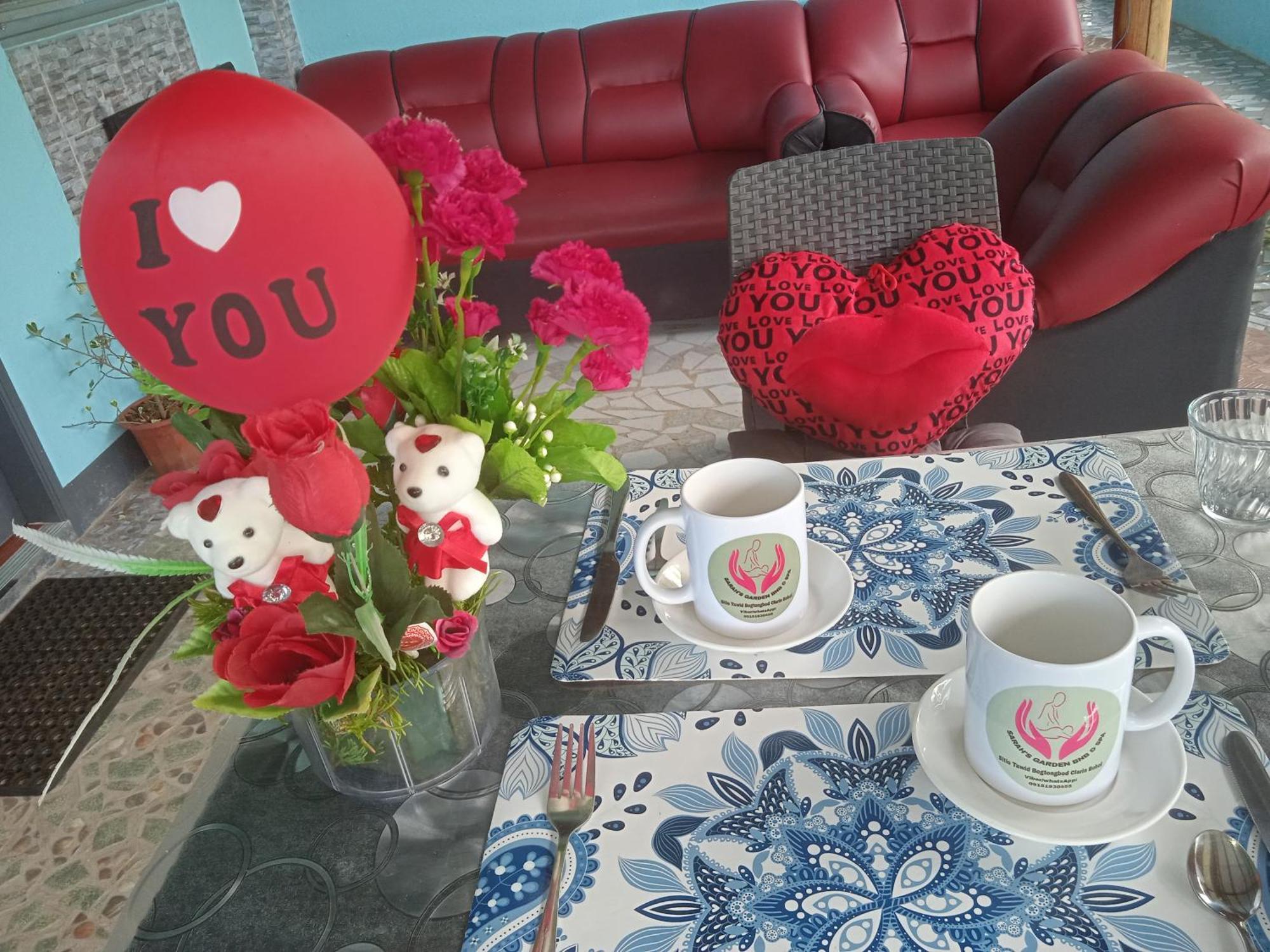 Bed and Breakfast Sarah'S Garden Bnb & Spa Clarin  Экстерьер фото